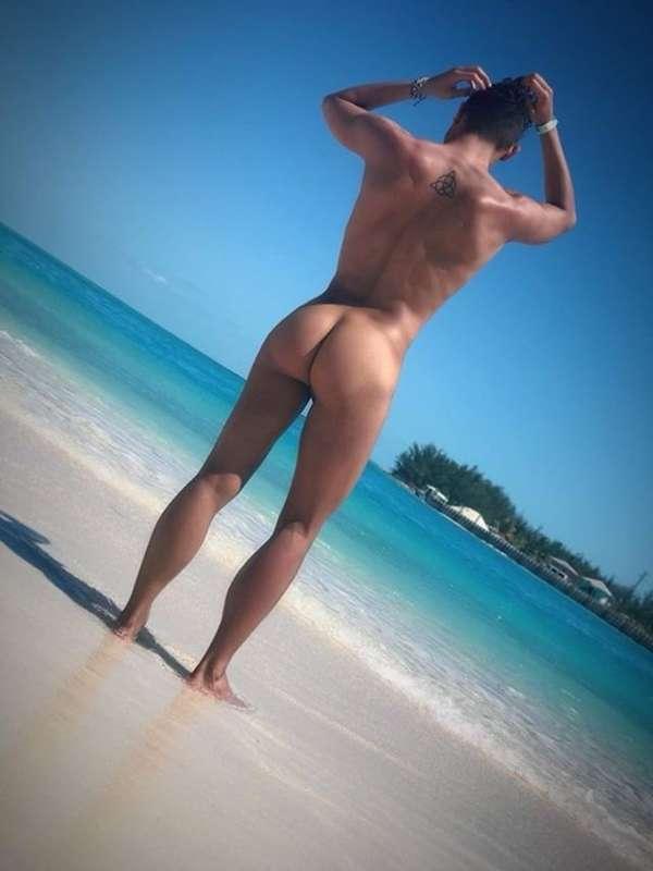 do you like bottom? Follow my friend @riky1992