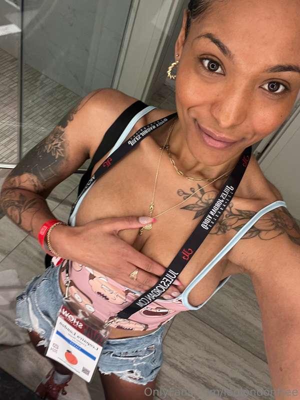 Do you think you're as horny as me? 👀
