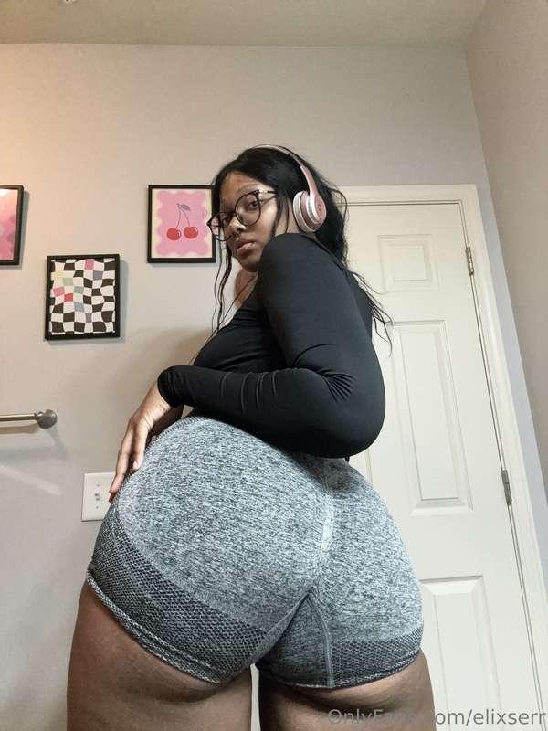 sooo do you like this pov? 🤫