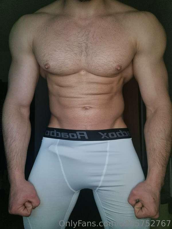 It's a shame that I can't go to gym like this 😈