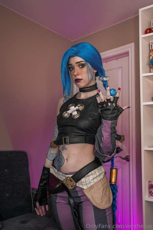 Soooo... what if I told you that I have a Jinx video ready t..