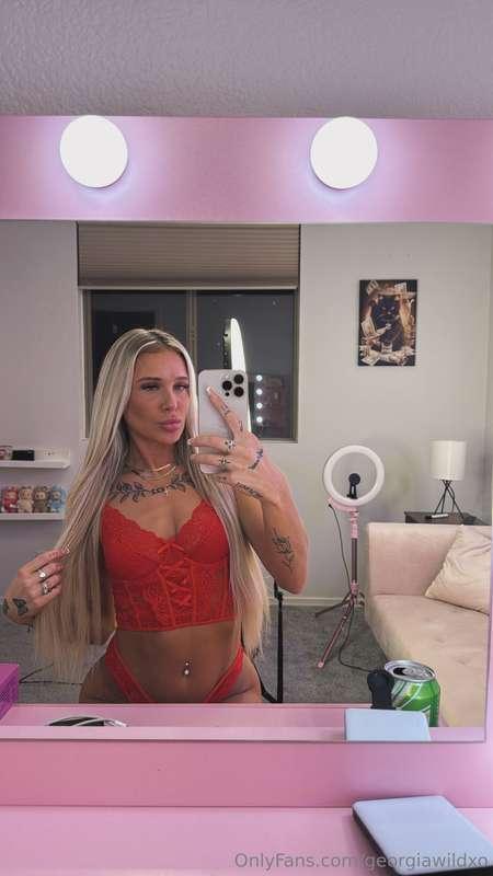 what if i told you im super horny rn🤭