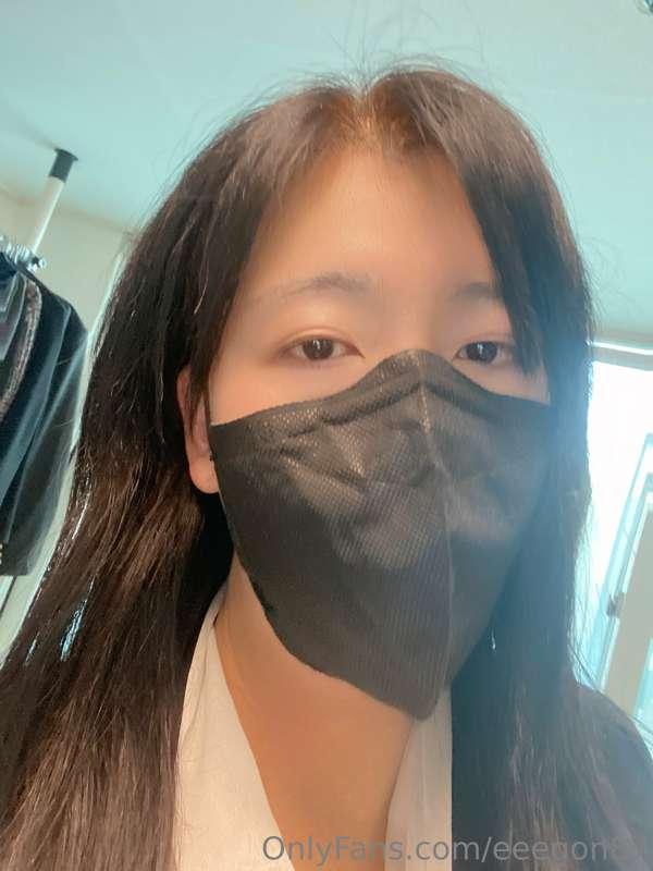 트위터 미공개 사진들

이과장 퇴근후.. 

보정하기 귀찮아서 그냥 올립니다  평소 모습이라 봐주세여 조금 ..