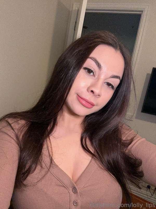 Tell me you love how beautiful I look with my 🍒 out 👀
