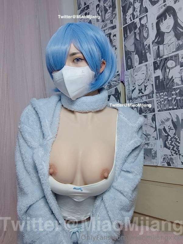 チップは無料 Nips are free