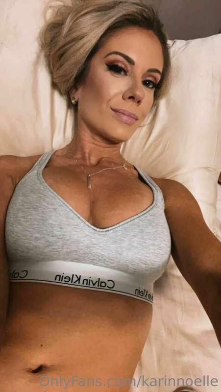Don't forget VIPs  I sent you some sexy morning selfies 😈
Do..