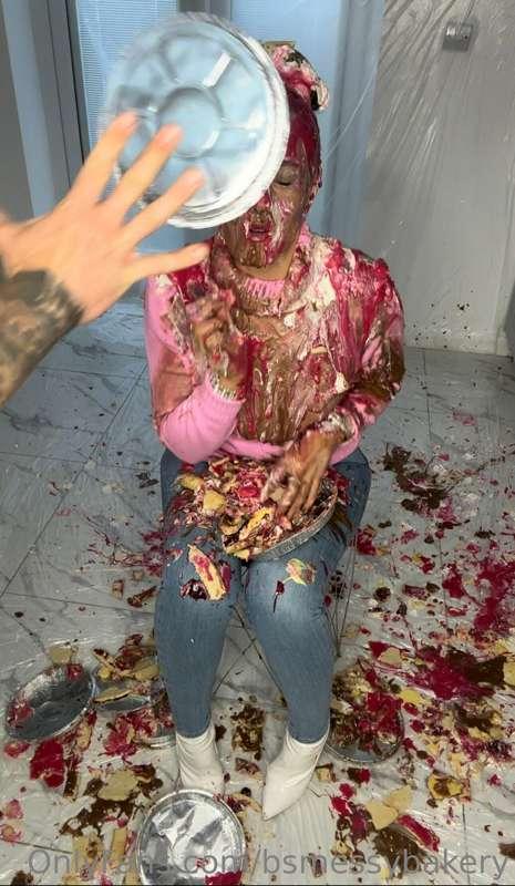 bsmessybakery image #15