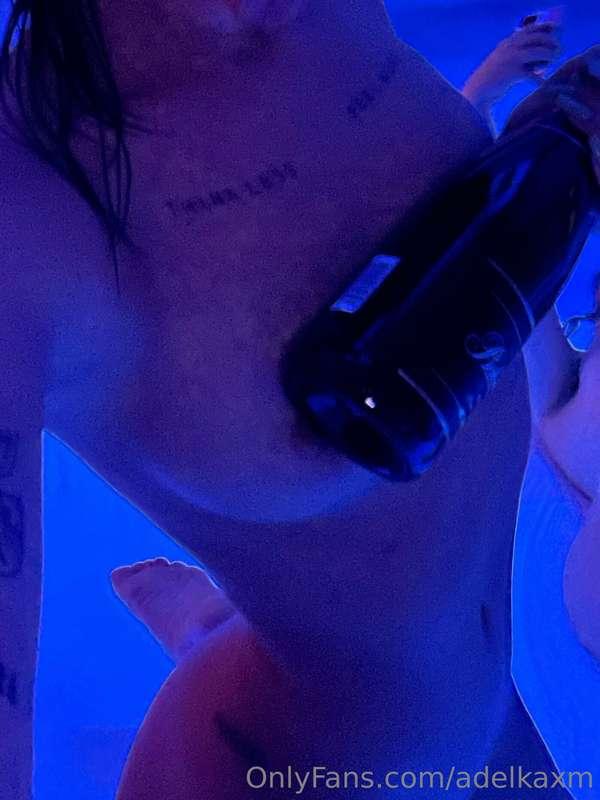 🍾
