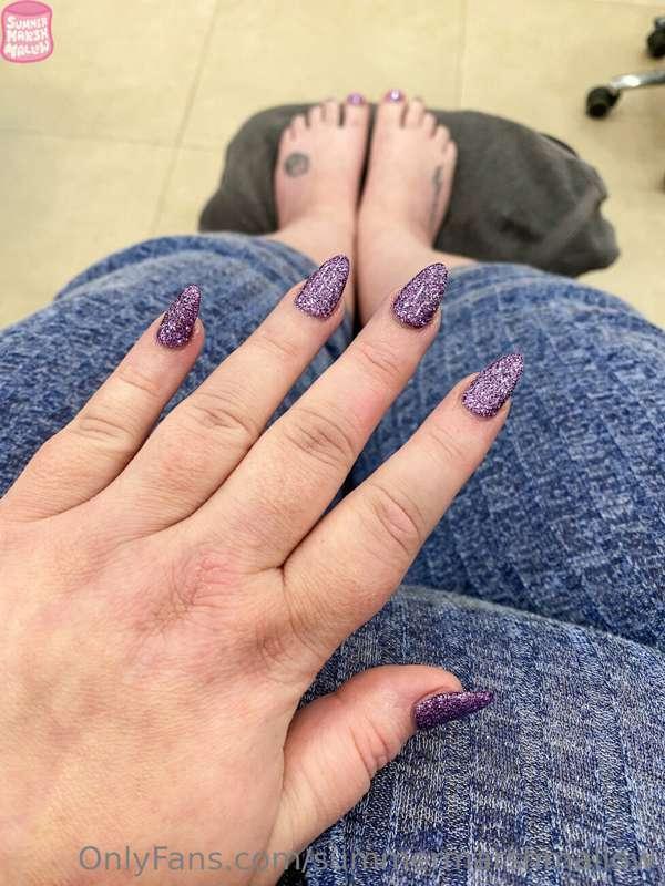 Chubby fingers matching my chubby toes. 💜