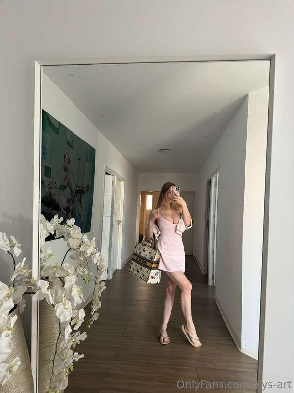 Letting my outfit speak for itself🙈🥰