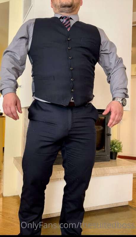 thesuitedboss image #3