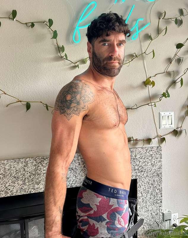 Looking at you like I know what you’re thinking! 😈