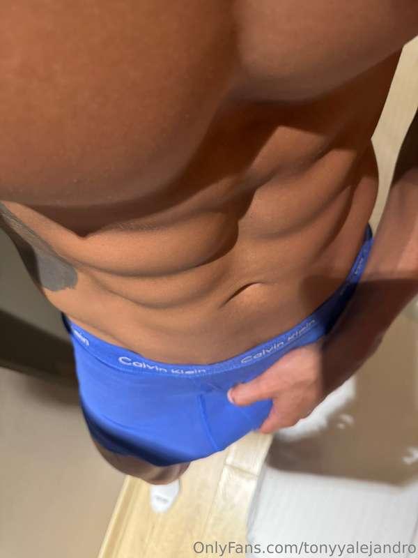 Lick all the way down 😏