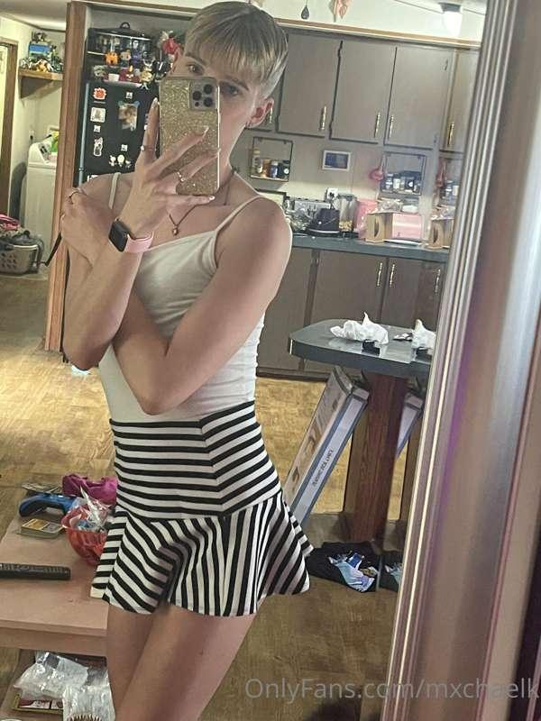 new skirt, reminds me of a sailor lol 😆