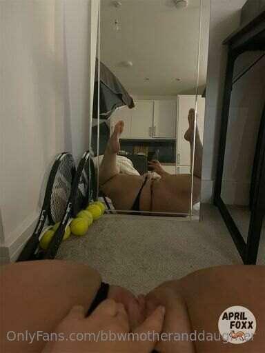 Fuck me infront or the mirror 🥵