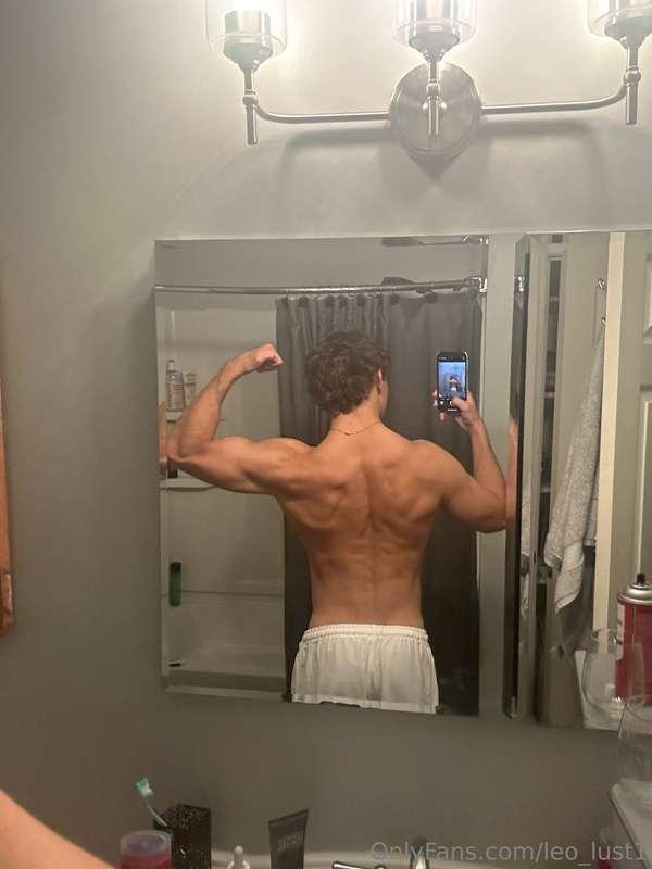 leo_lust1 image #0