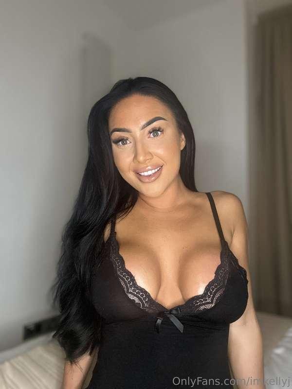 Let’s pretend this is innocent😈🥰