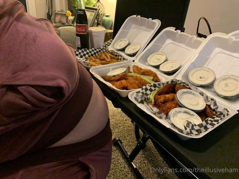 Wings, sticky fingers, garlic fries & a ton of blue cheese t..