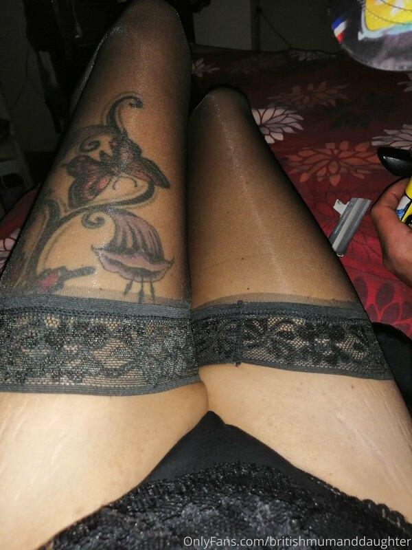 WHO WANTS TO OWN A PAIR OF MY STICKY KNICKERS TO SNIFF ? MAK..