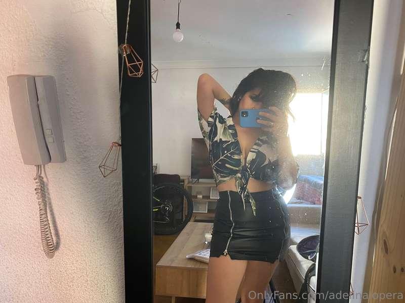ready for a date?🖤