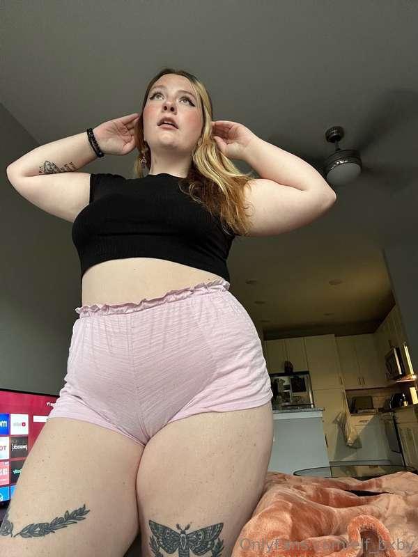 would you cheat on your gf w me yes or no?