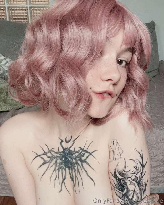fairy who watches horror movies 🌷🔪