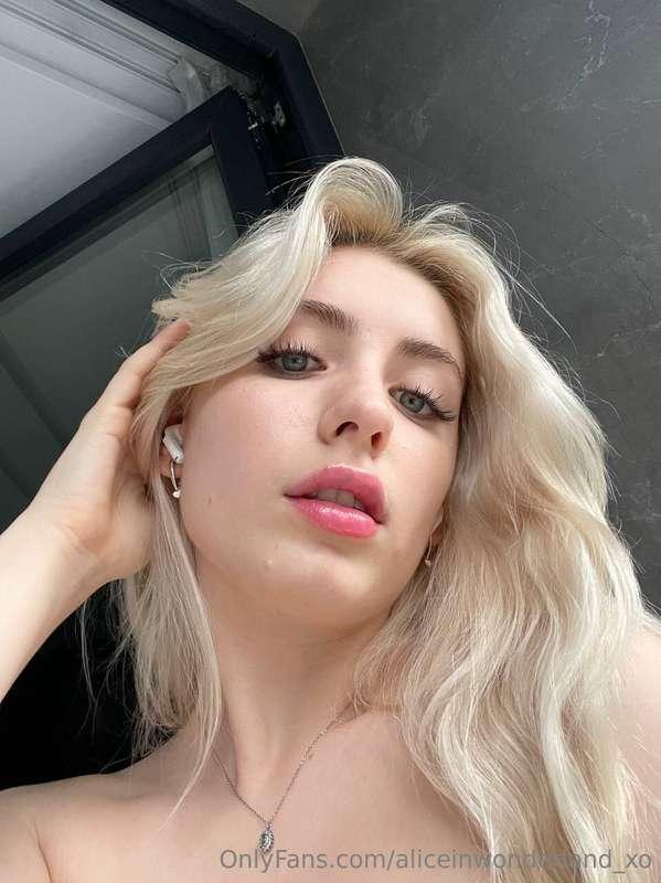 What is that hot thought in my head? 🔥