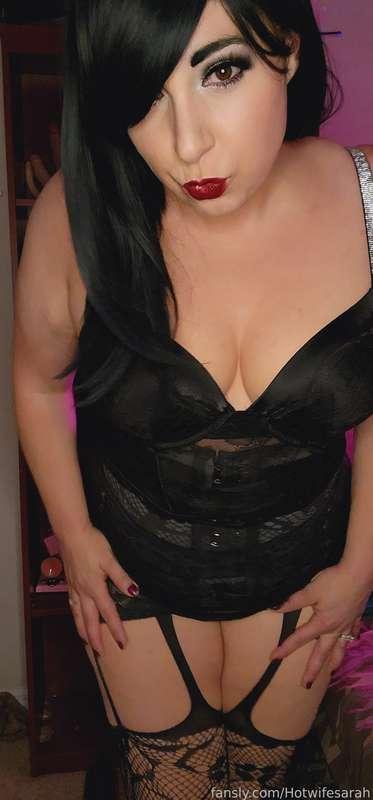 hotwifesarah image #9