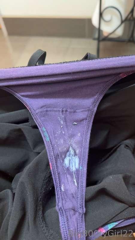 Wearing these all day at work and I’m so horny and wet  toda..