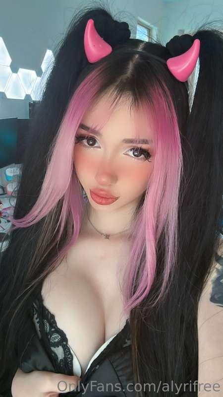 Good morning~😊 Let's get into some trouble 😈