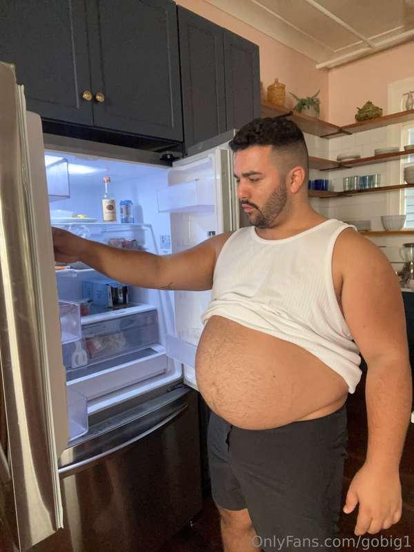 Raiding the kitchen - vid to come 