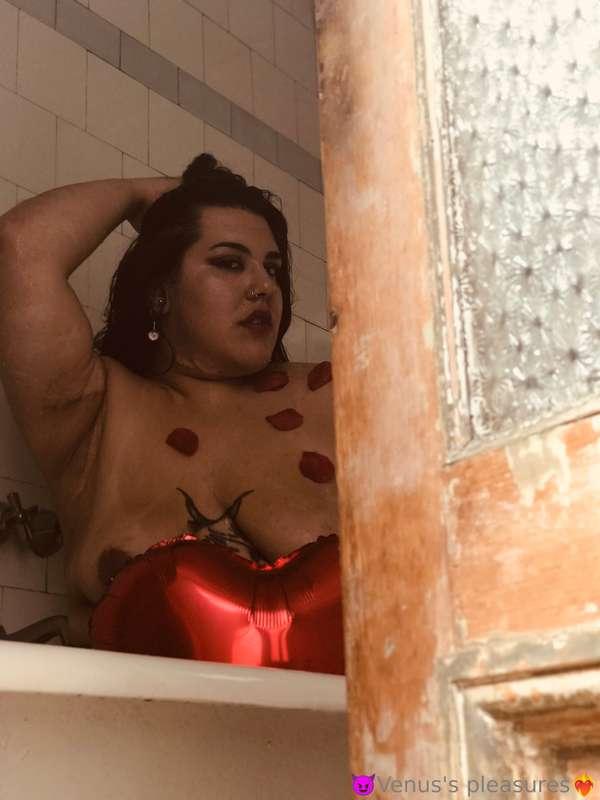 I can feel the love season coming💖💖💖💖