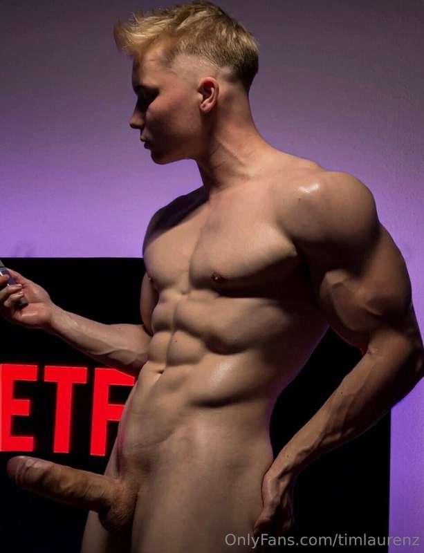 Ready for Netflix and chill? 🤓