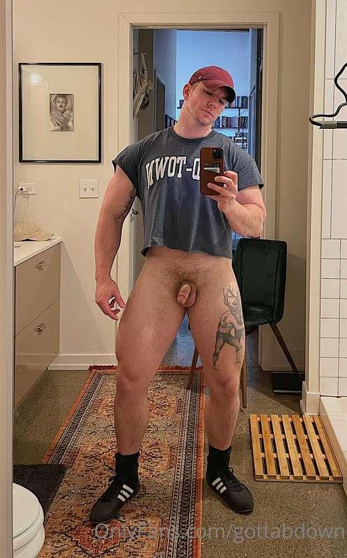 Loving these crops and the glares they get me from gym dads ..