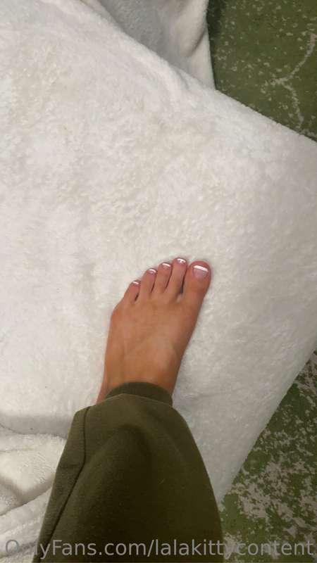 What do you think of the French tips 🥹