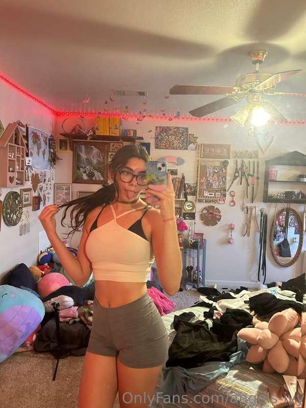 What do you think of todays gym outfit?😜