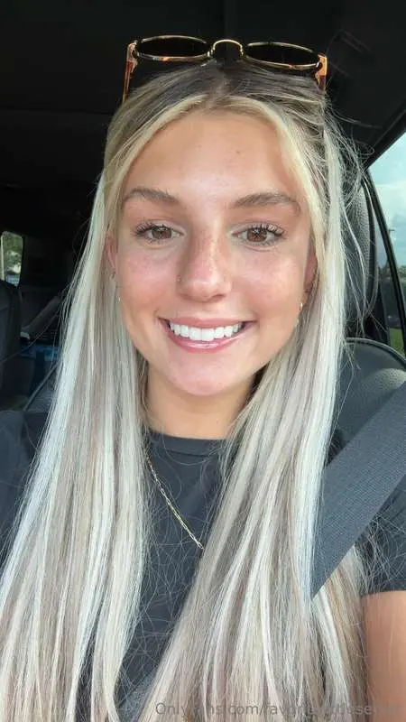 cum join my live daddy for some fun 🥰