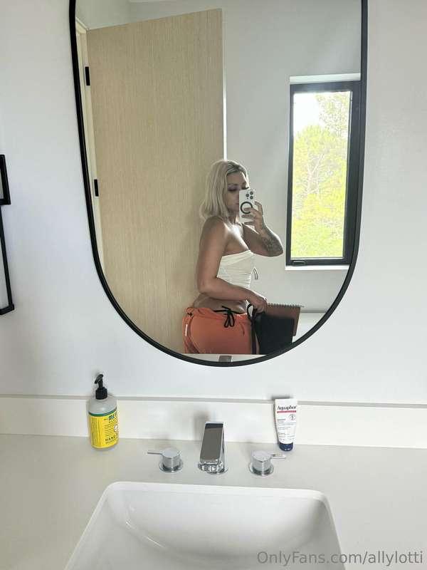 Do you like it when I’m a little shy or all in your face? 🤭