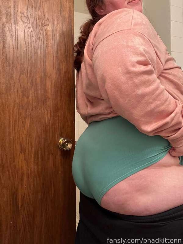 bhadkittenn image #2