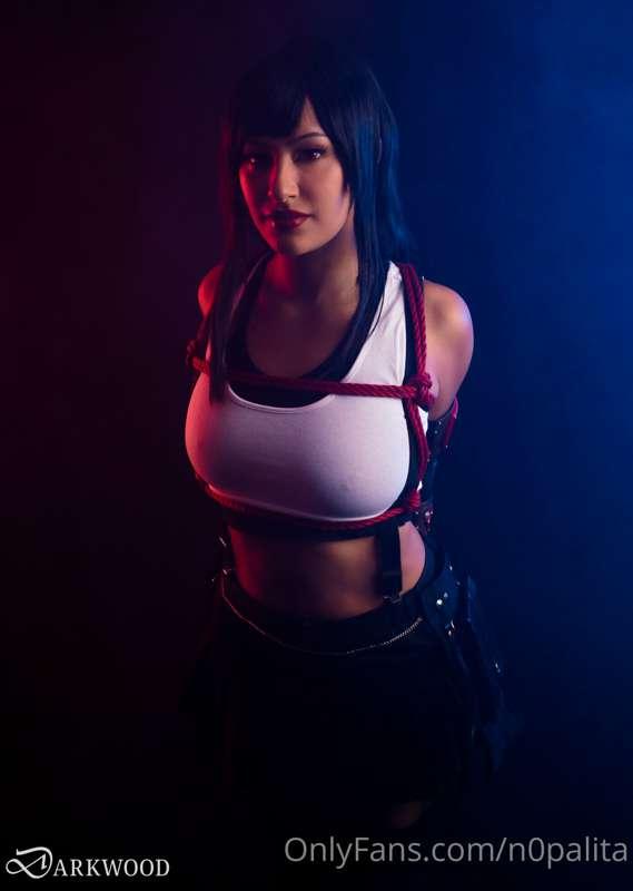 Thank you SO MUCH for the love on my shibari Tifa 😭 it makes..