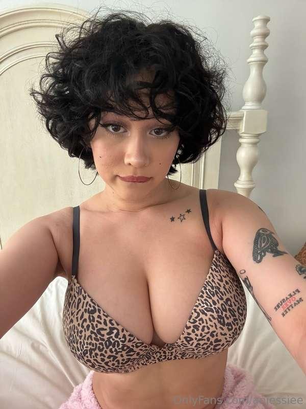 anjessiee main image