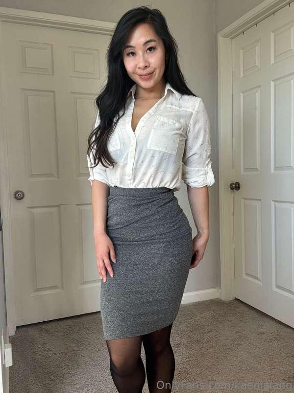 can i be your work wife? 💼