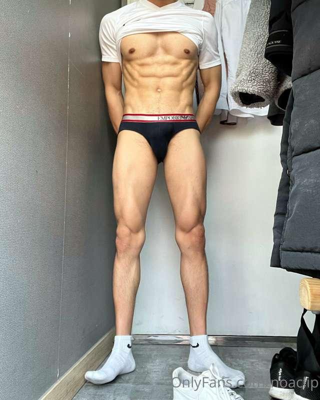 직장탈의실에서