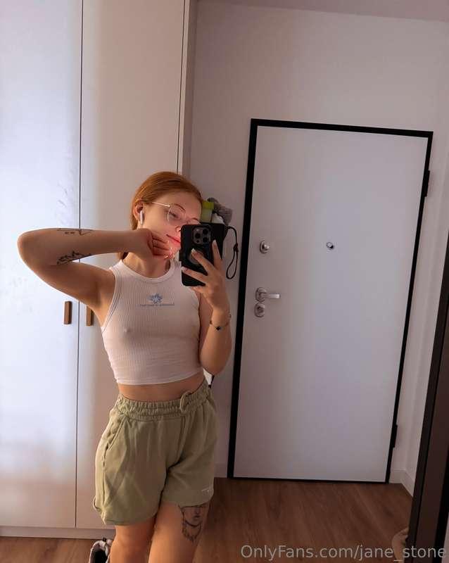 Outfit: 10/10Plans: noneEnergy: questionable 😅✨