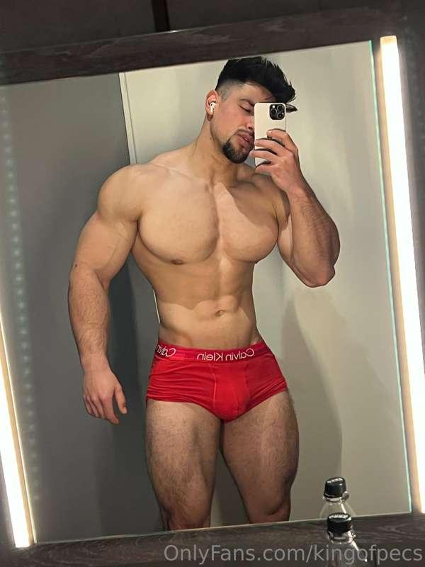 King of pecs loves u ❤️❤️❤️❤️