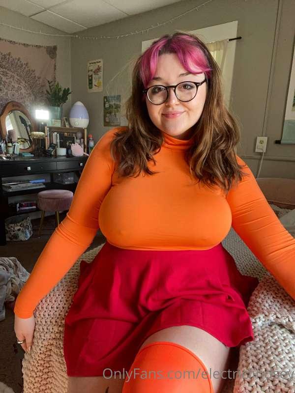 velma teaser hehe :-) video will be out soon — my monthly vi..