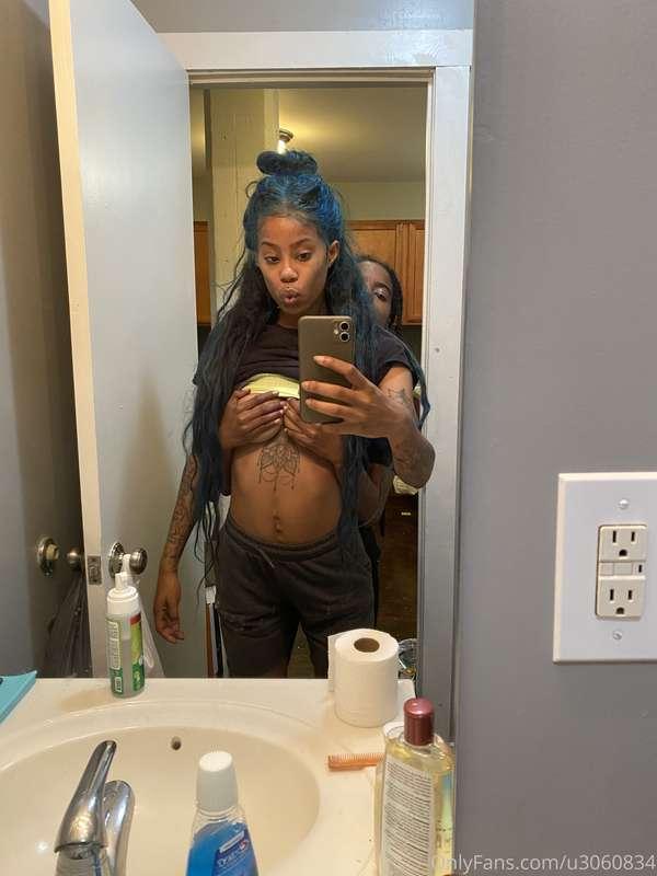Would this how you would be if we was dating ? 😭