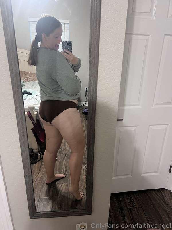Getting ready to go out for coffee☕️ who wants to buy me a c..