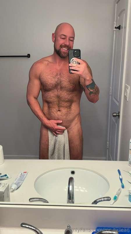 Should I drop this towel? 🍆💦