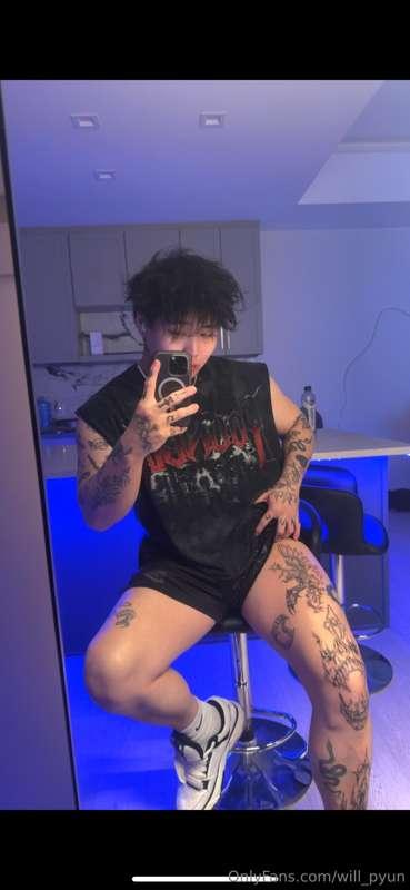 I'm in the mood for wet kisses🥵